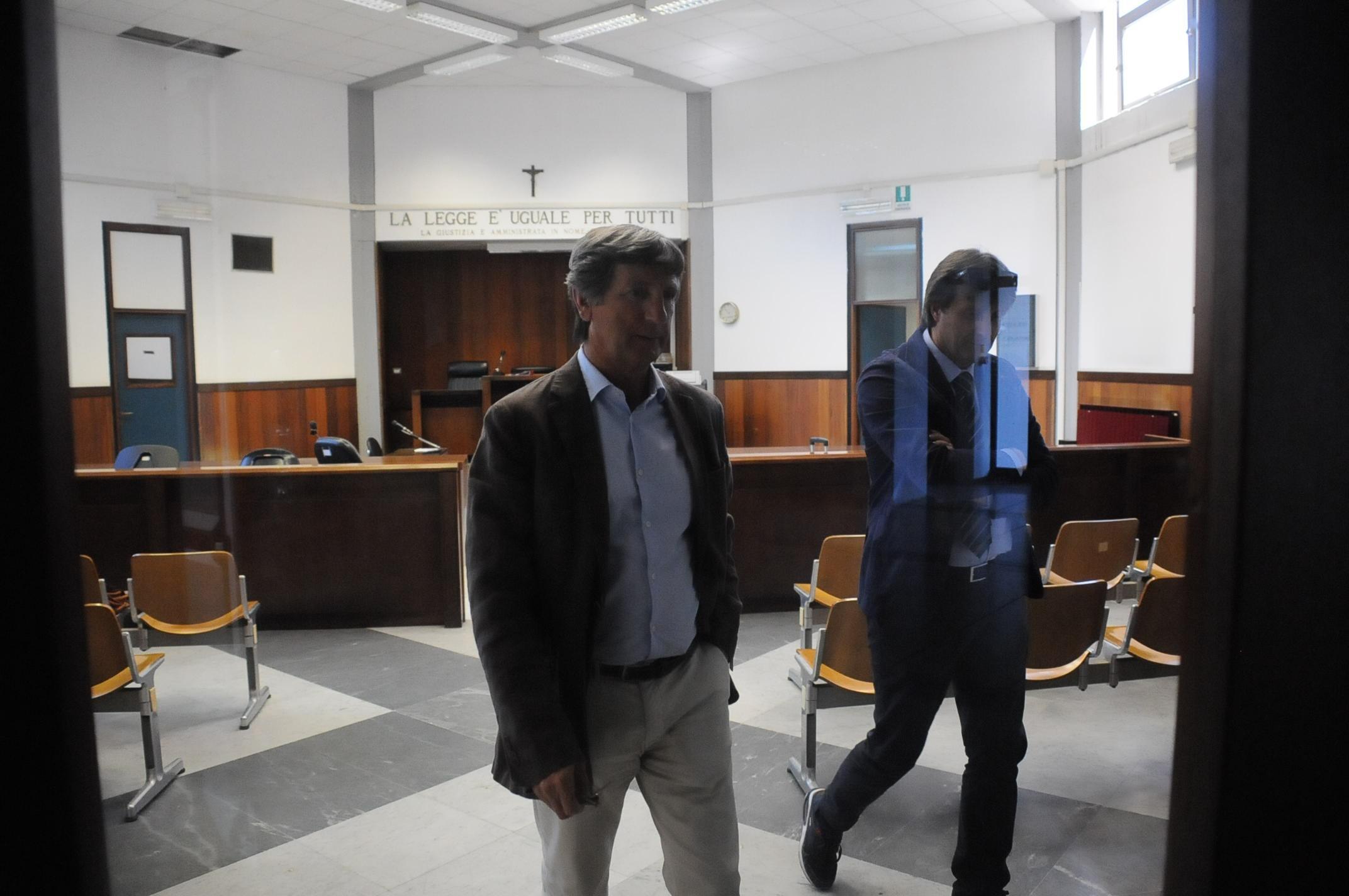 Tassa marmi "truccata", prosciolti il sindaco di Carrara e altri 14 fra assessori e rappresentanti di categoria