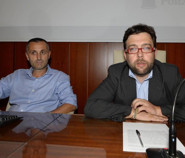 La conferenza stampa della polizia