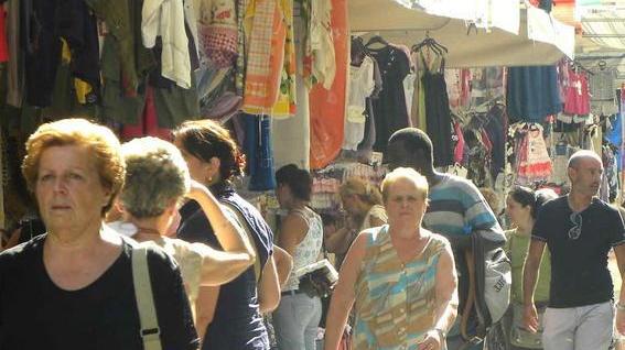 Il mercato bisettimanale si trasferisce