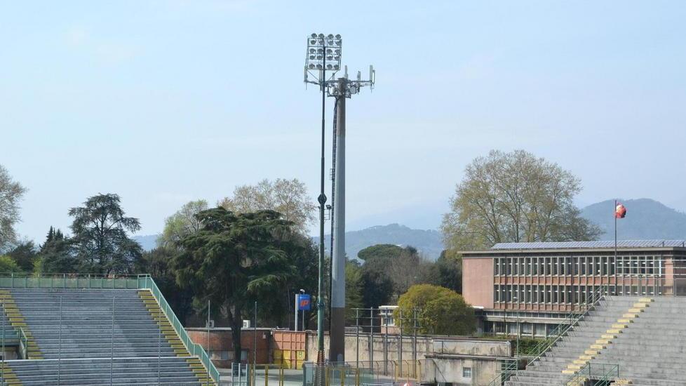A due ditte lucchesi l’appalto per le torri faro