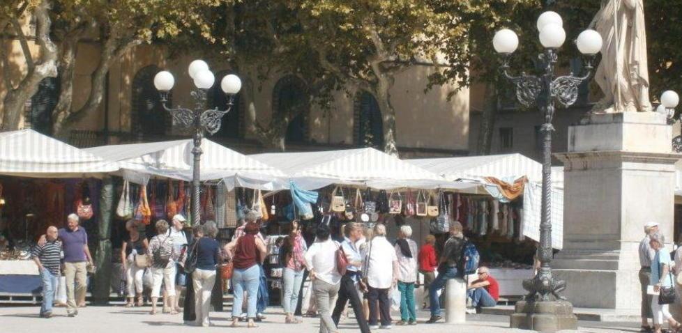 La fiera di settembre si farà ancora in piazza Napoleone 