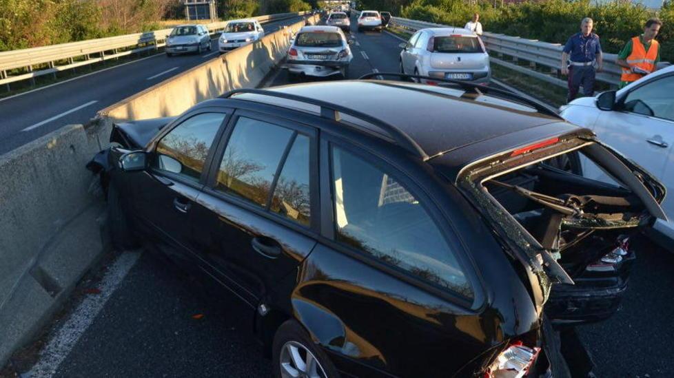 Maxi tamponamento, traffico in tilt 