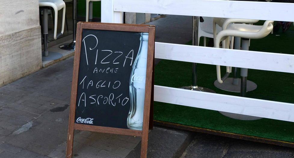 Guerra dello spaghetto tra ristoratori e balneari a Camaiore