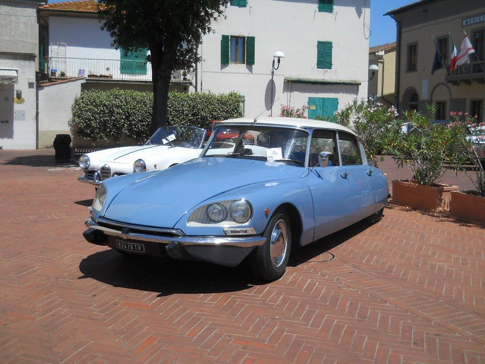 Le nonne a quattro ruote a Chiesina