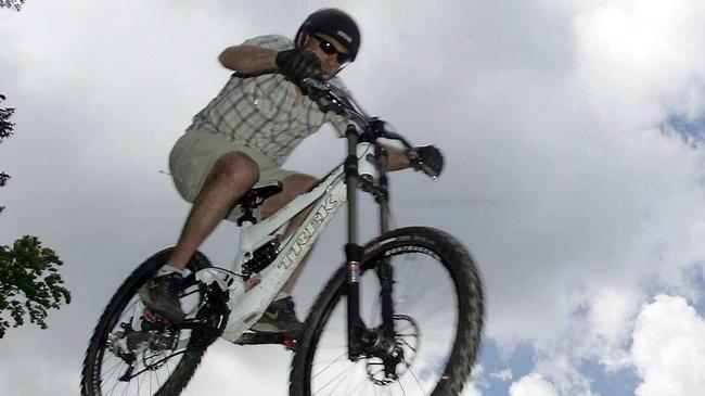Downhill, 300 atleti attesi all’Ovovia
