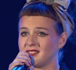 Emma Morton guest star del “Bluesacco”
