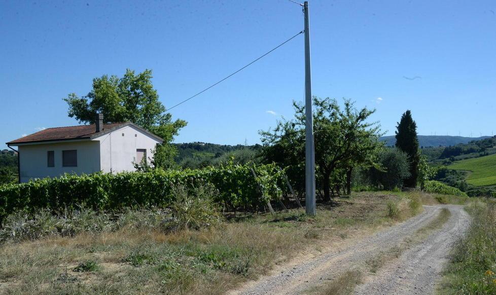 In sette rapinano padre e figlio 