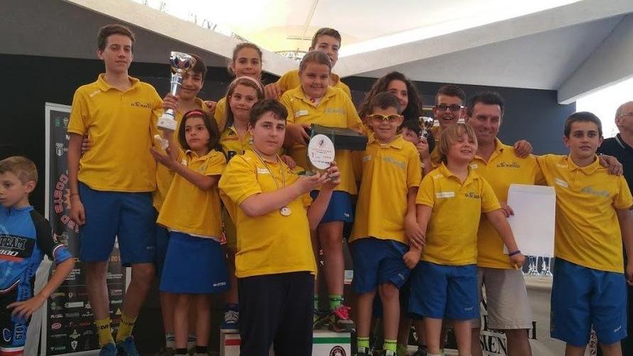 Ciclismo: Donoratico centra 6 medaglie a Pineto