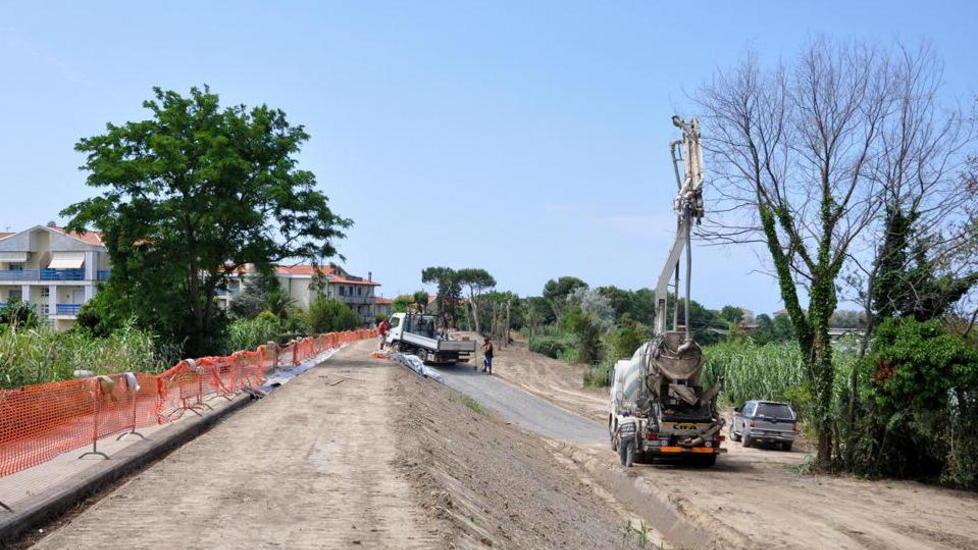 Il nuovo argine si prende il posto delle bilance