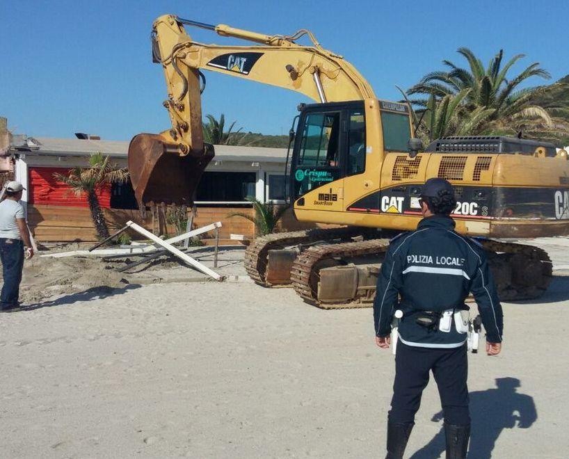 Abusi edilizi a Marinella, il Tar decide oggi 