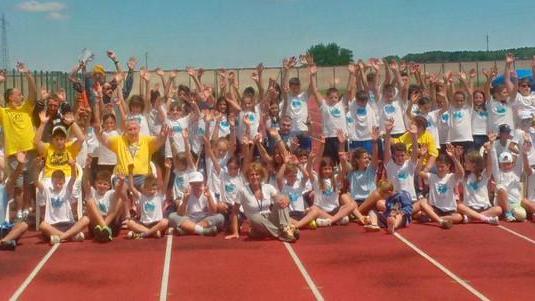 I ragazzi abbattono le differenti abilità grazie allo sport