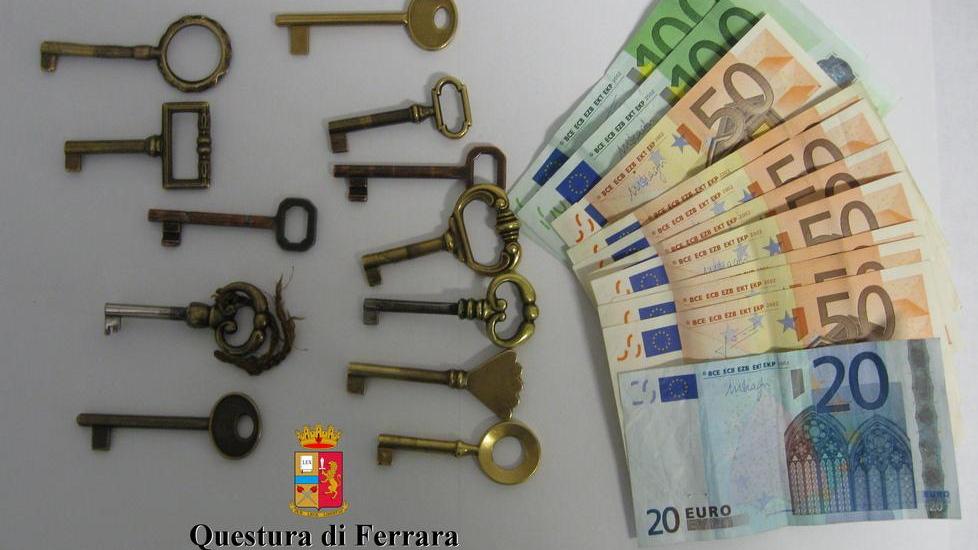 La vicina chiama il 113 e salva anziana dalle ladre