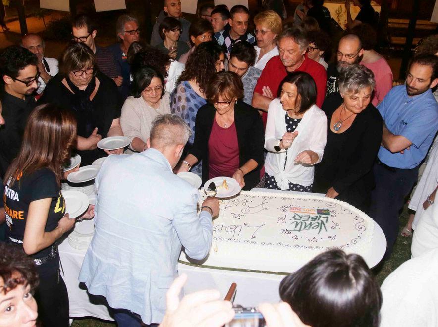 In 300 alla festa nel locale sequestrato 