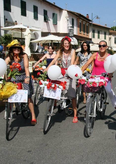 Torna “Bellezze in bibicletta” pedalata tra amicizia e colori 