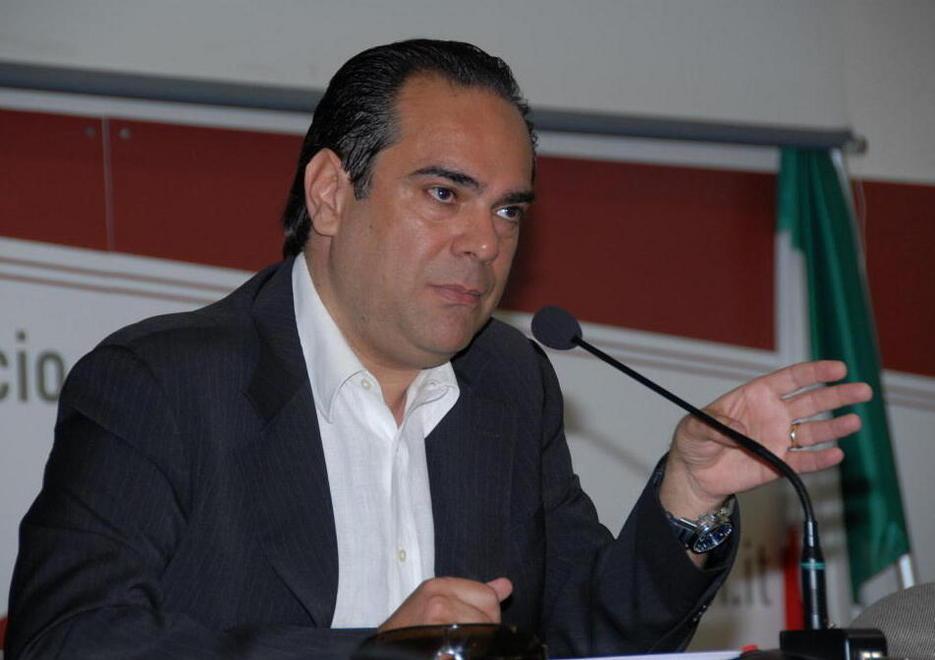 Lamioni: «Ristrutturare il patrimonio esistente»