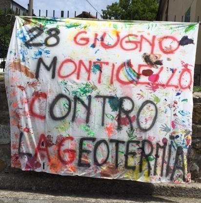 Lenzuola contro la centrale 