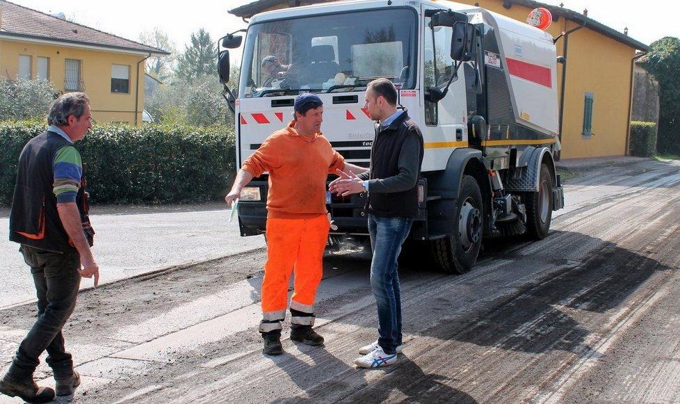 Nuovo asfalto dopo i lavori del metano