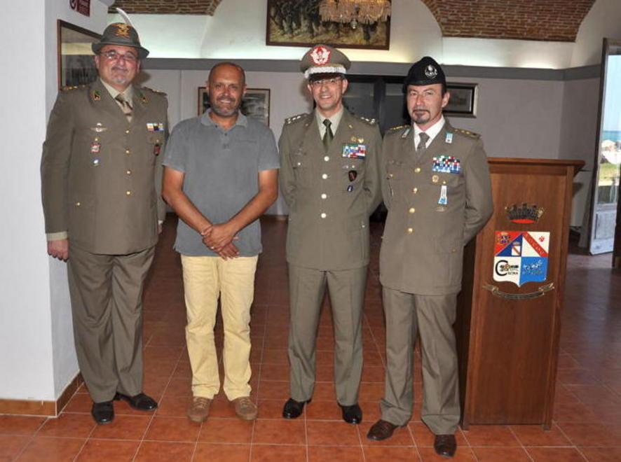 Cambio della guardia alla base logistica Villa Ginori