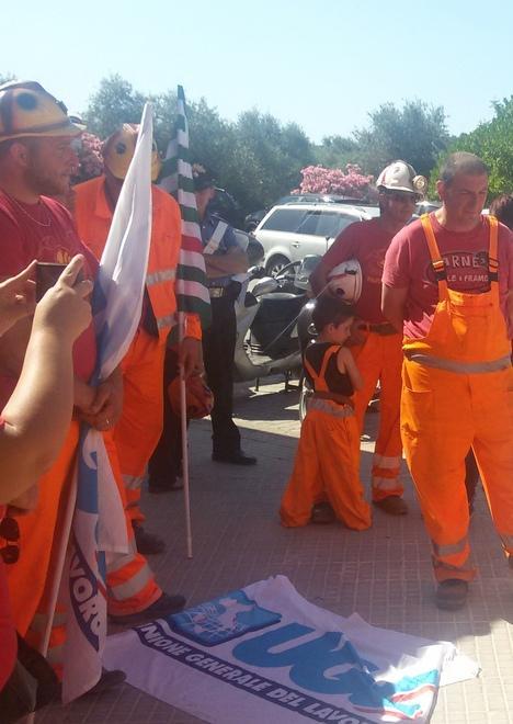 I minatori di Olmedo ricevuti a Sant’Anna Bruno: siamo con voi 