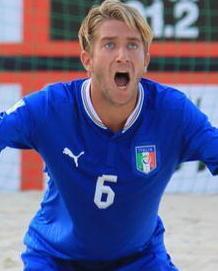 Gli azzurri di beach soccer volano in finale