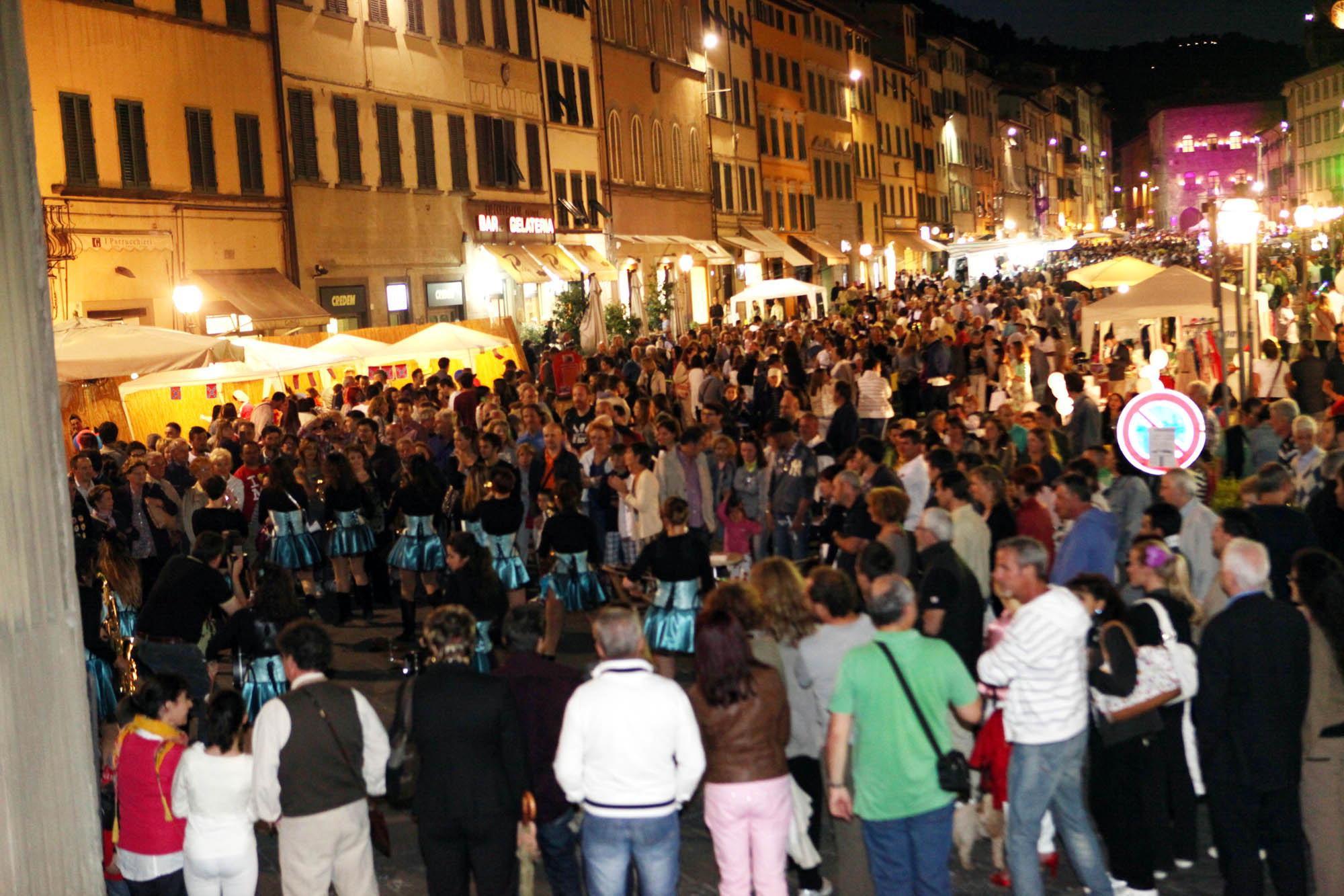Piazza Mazzini (foto Nucci)