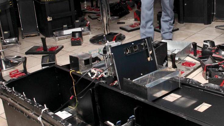 Svuotano le slot machine al circolo di S. Frediano
