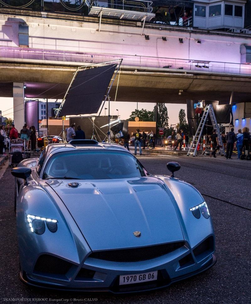 La supercar Evantra sul set del film