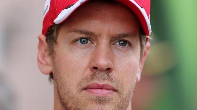 F1, Vettel giura amore alla Ferrari «Raikkonen? Spero resti con noi»