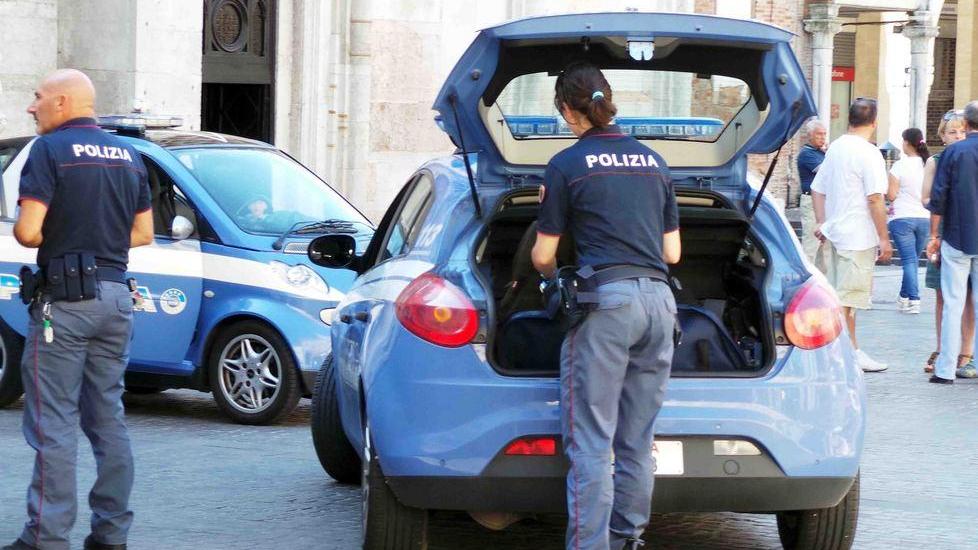 Furto di libri in centro Identificato dalla polizia