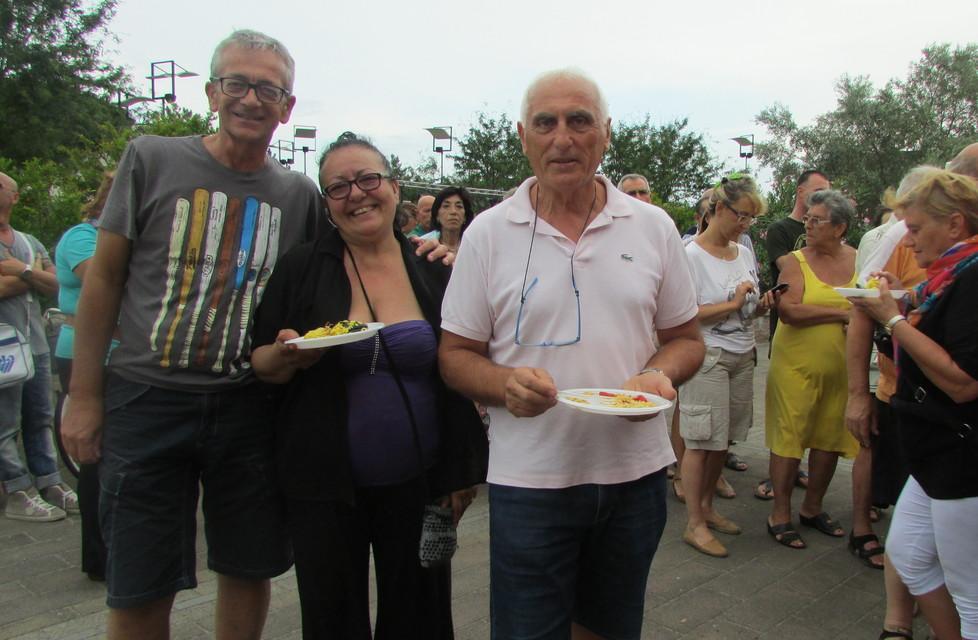 Turisti presi per la gola 