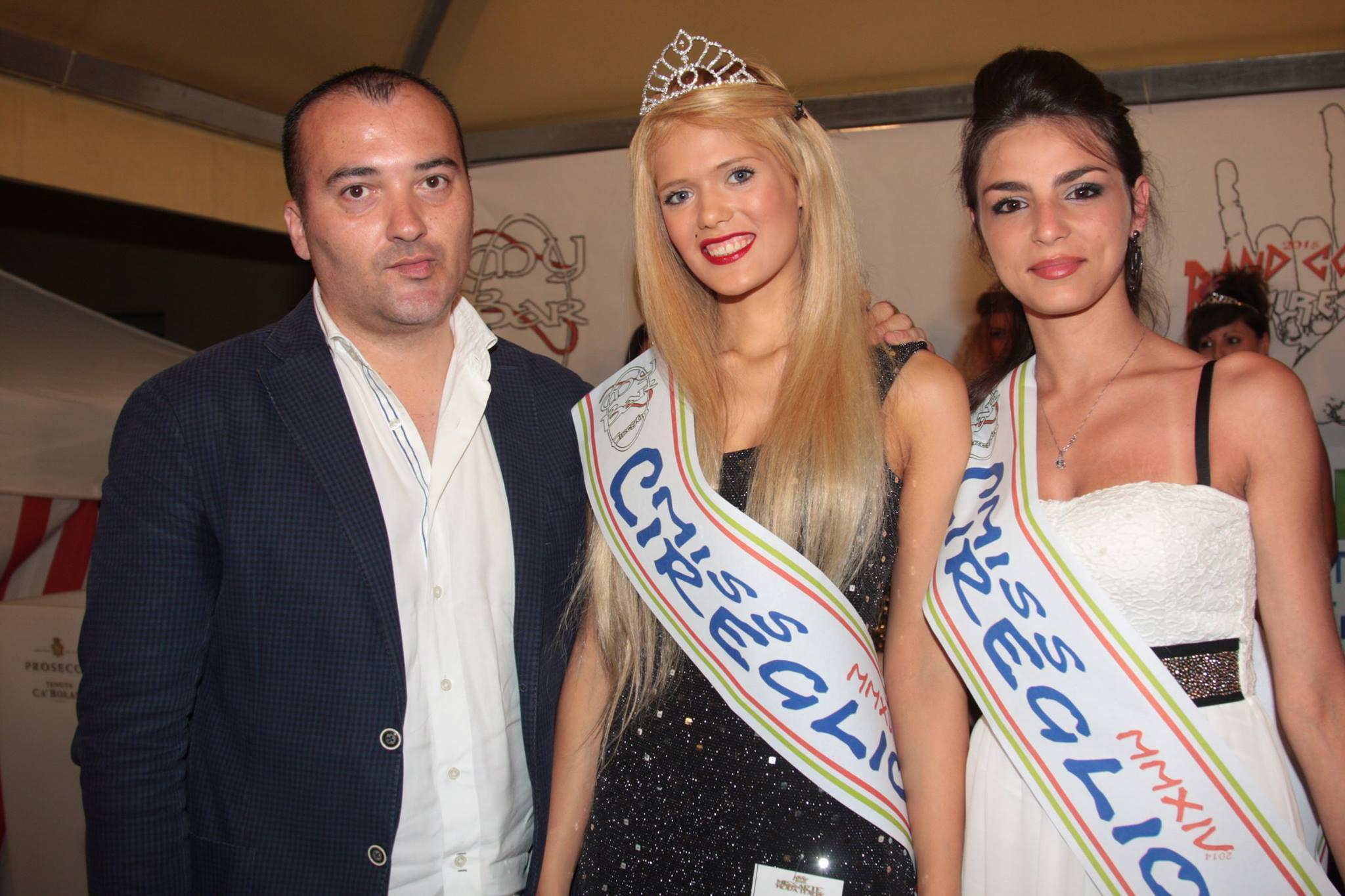 Beatrice Chirita, al centro, con Debora Menchetti e Alessandro Brusco
