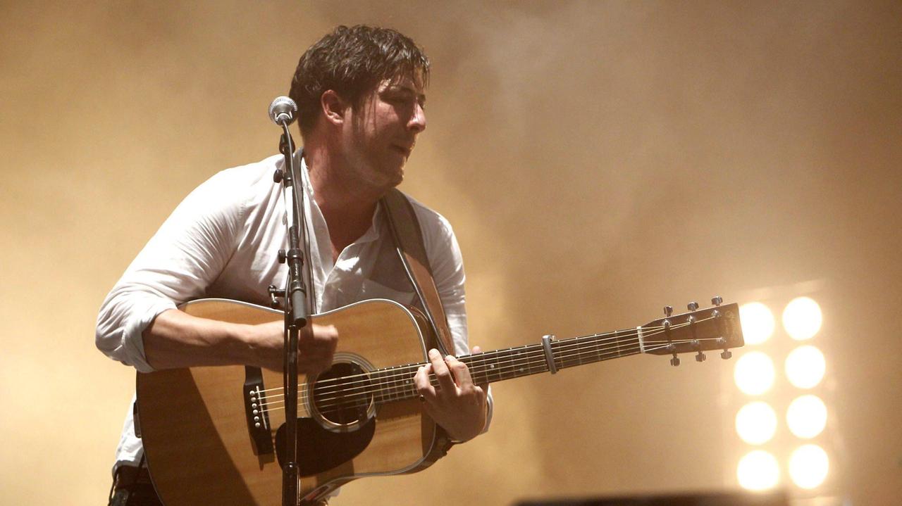 Il chitarrista Marcus Mumford