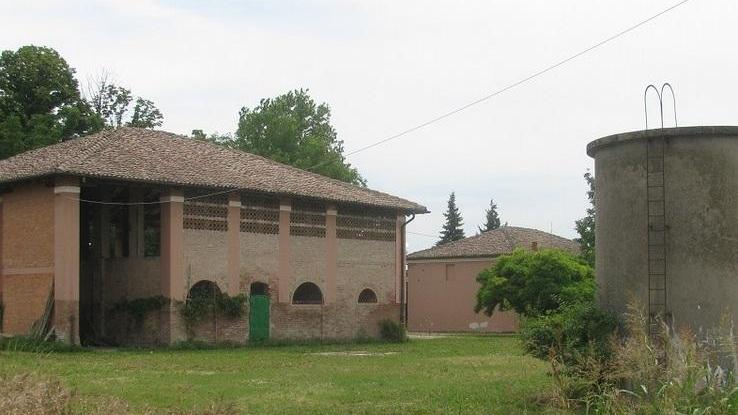 Poggio Renatico, razziata azienda agricola Via attrezzi e grondaie