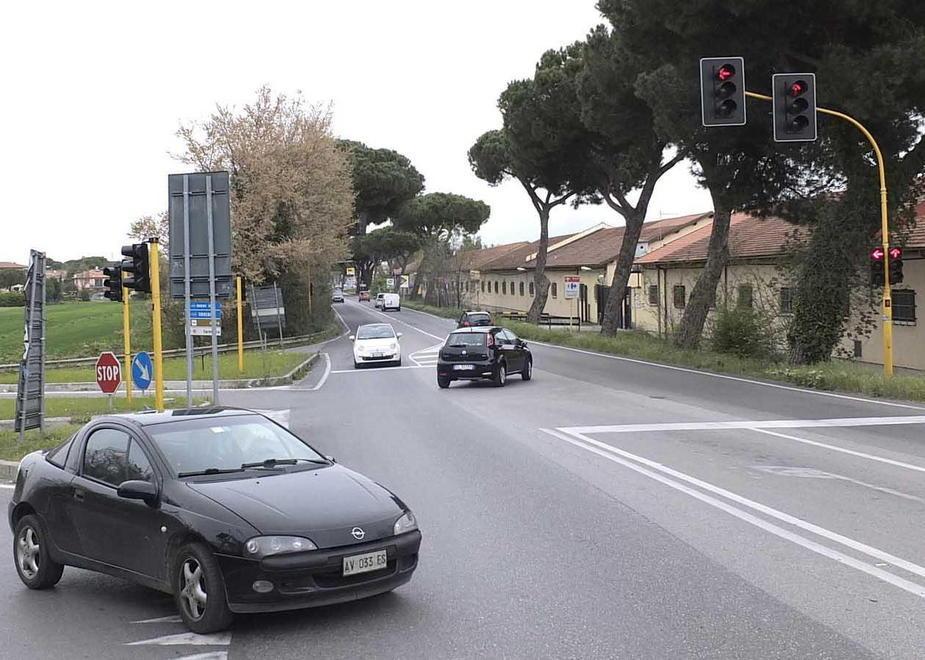 Aurelia, nuova rotatoria e altro semaforo eliminato 