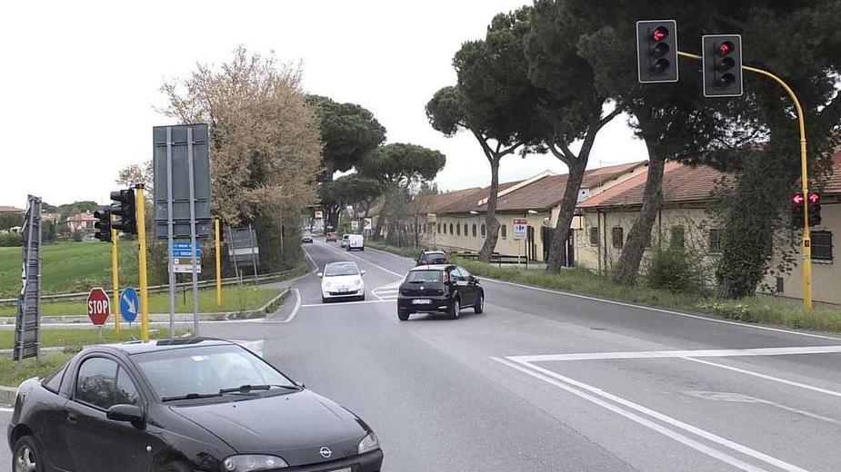 Aurelia, nuova rotatoria e altro semaforo eliminato