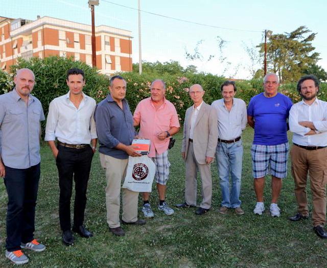 Un defibrillatore in dono al Carli Salviano Calcio