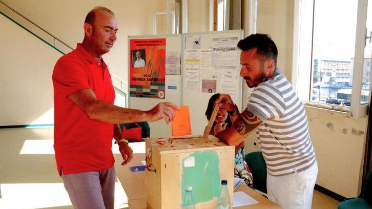 Portuali al voto, già alle urne in 161 Oggi il verdetto