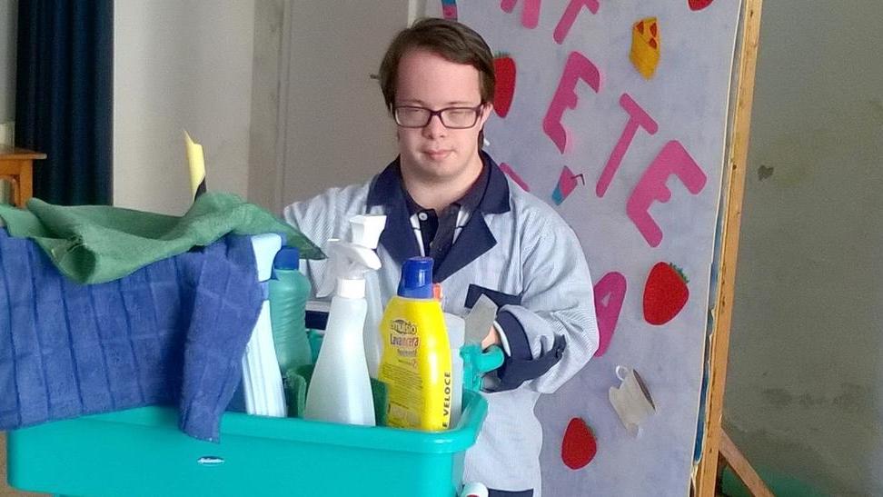 Storia di Emanuele, il lavoro in palestra contro la disabilità