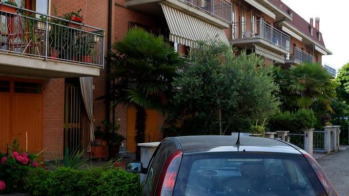 Venditori abusivi stangati dai vigili con maxi-sequestro