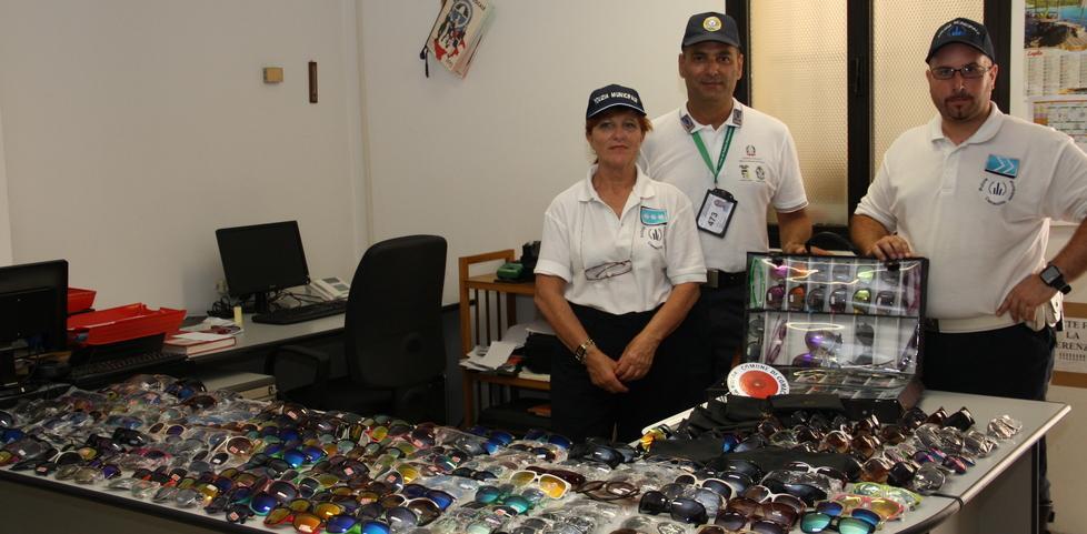 Sequestrate 400 paia di occhiali 