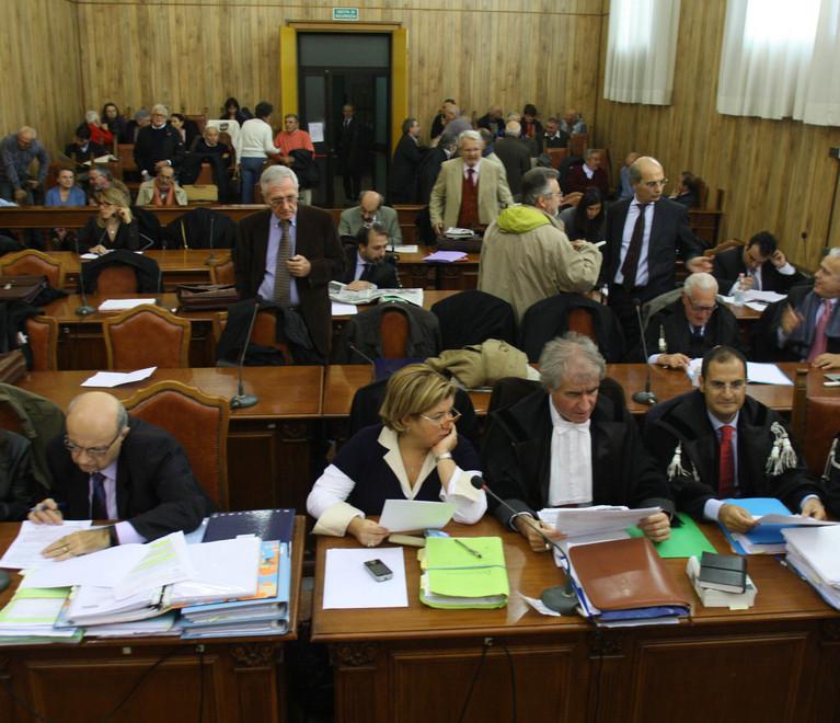 Costruttori, una speranza per i possessori di azioni 