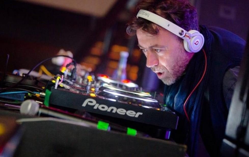 Conto alla rovescia per Benny Benassi tra musica e video