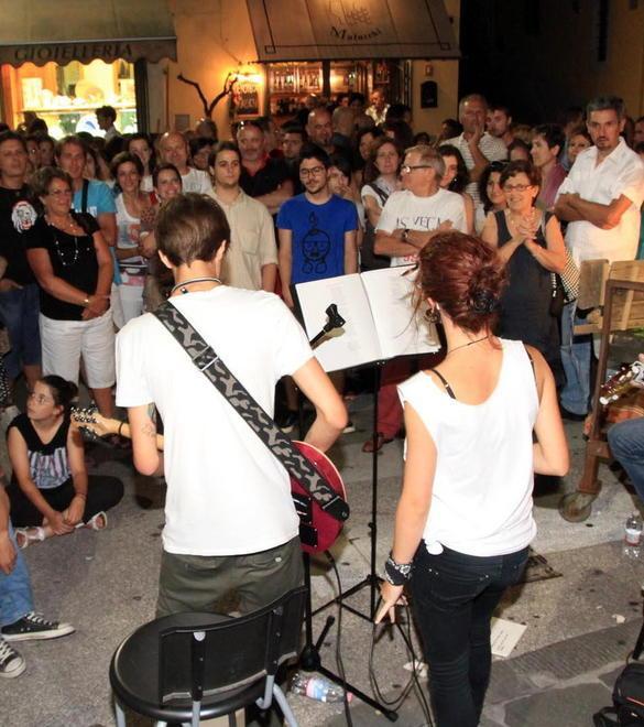 Negozi aperti alla sera 
