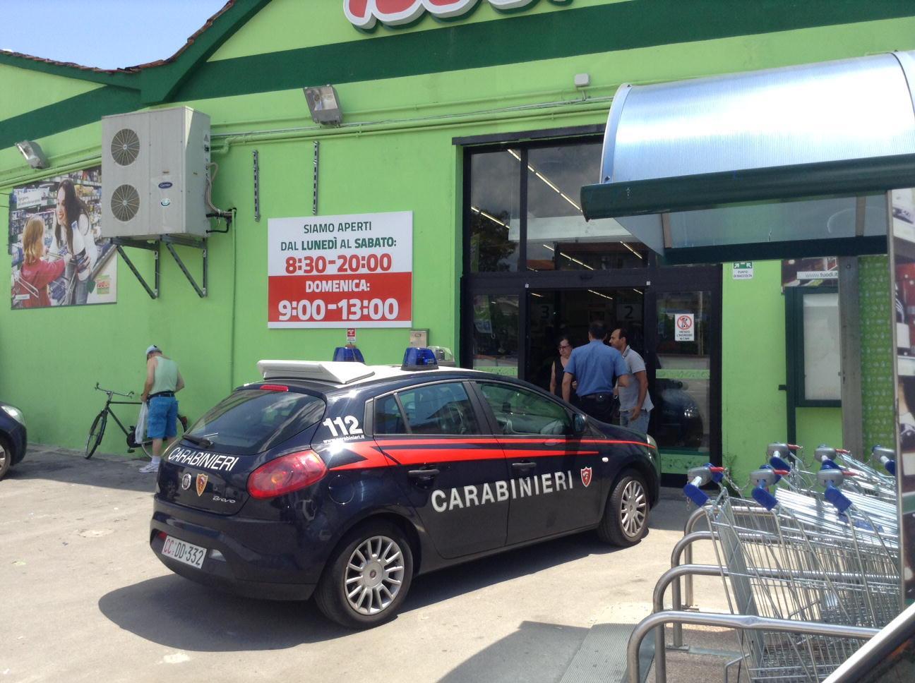 La rapina del 20 giugno al supermercato Tuodì di via Zipoli