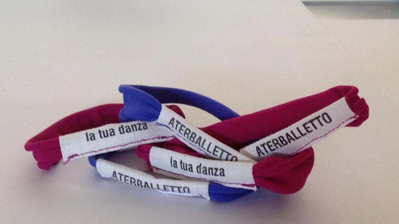 Scrivi alla Gazzetta e vinci il bracciale di Aterballetto
