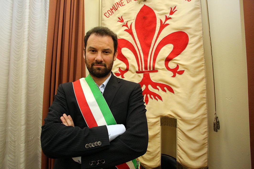 Il sindaco Alessio Falorni 
