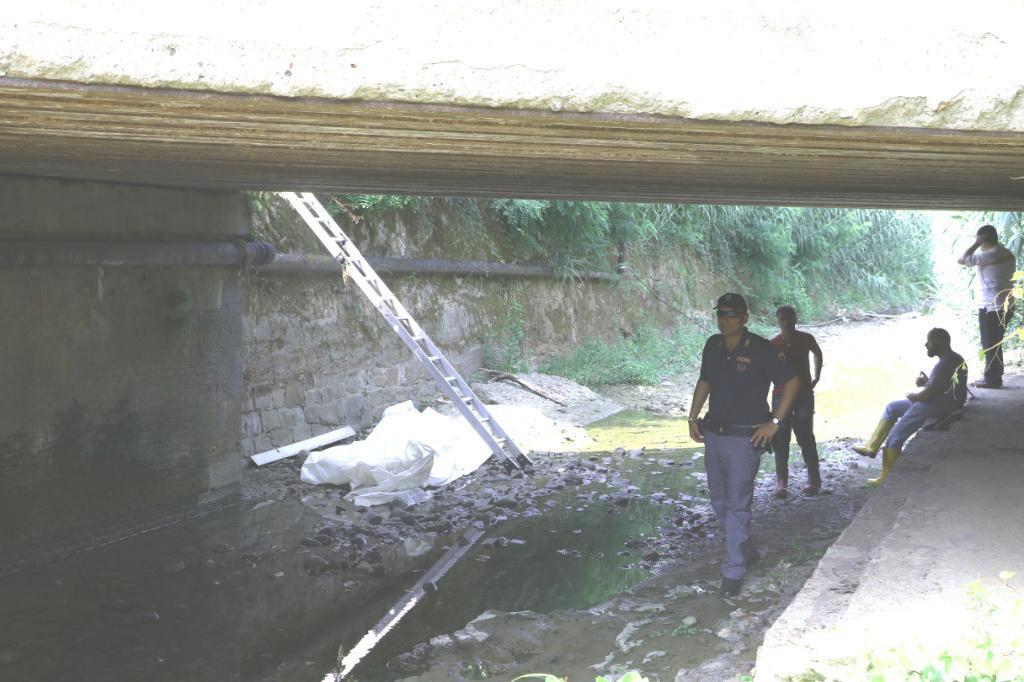 Cadavere di un giovane uomo scoperto nel torrente Parmignola 