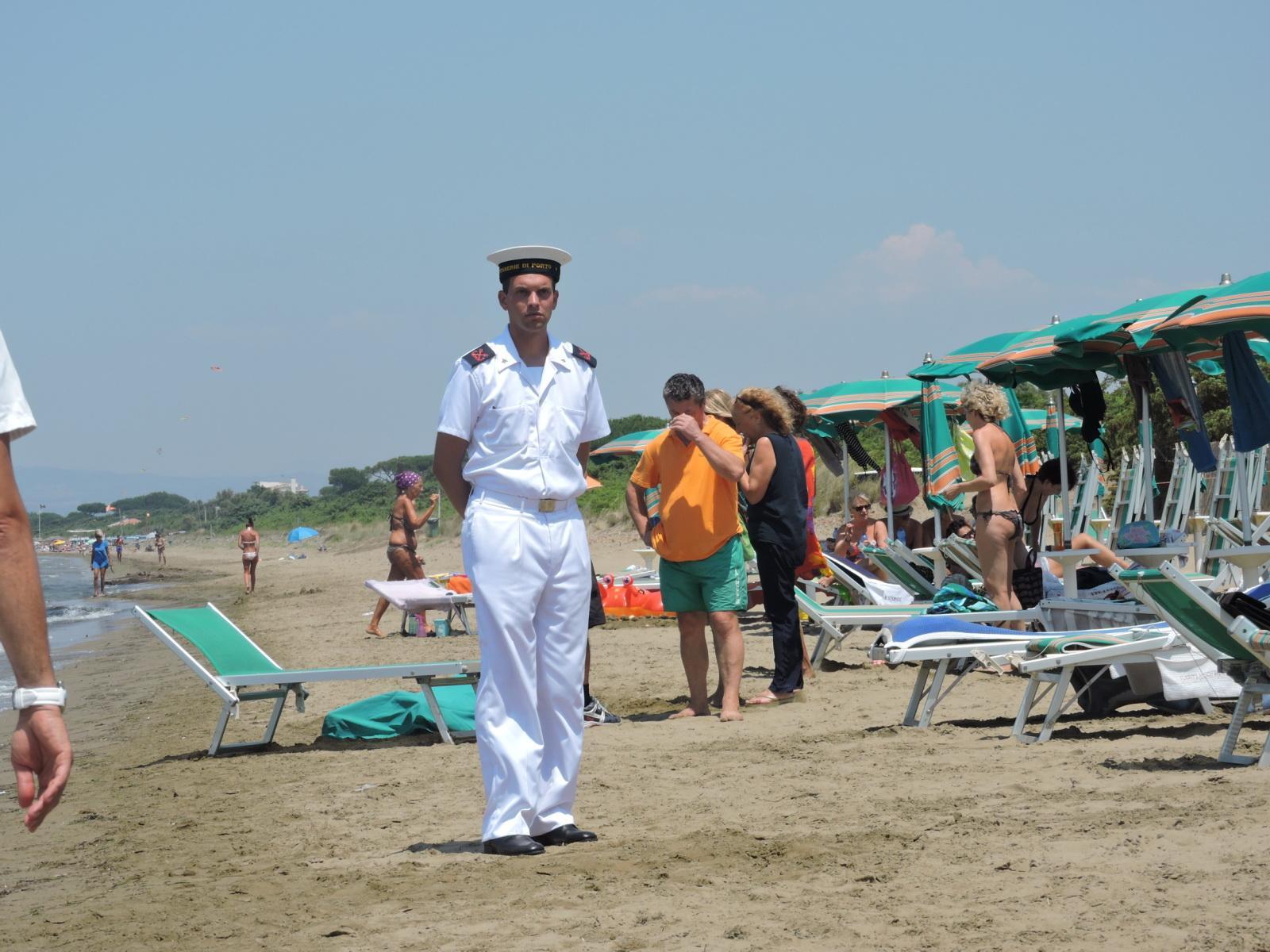 Lo sgomento per il turista annegato alla Giannella