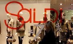 Negozi, oggi a Modena il via ai saldi: «Valgono 30 milioni» 