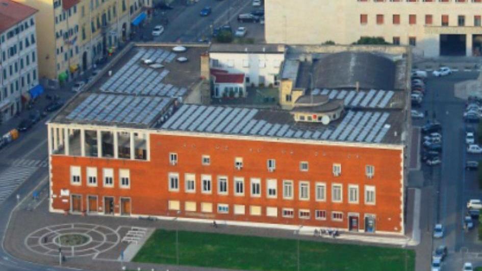 Il Palazzo dei portuali visto dall'alto (Muzzi)
